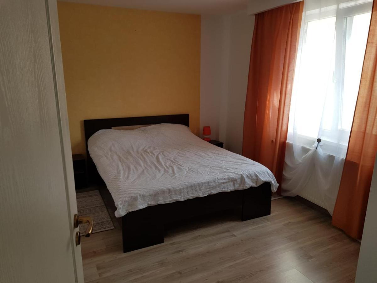 Apartament 8 Central Targu-Mures Bagian luar foto