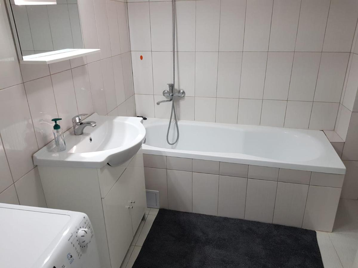 Apartament 8 Central Targu-Mures Bagian luar foto