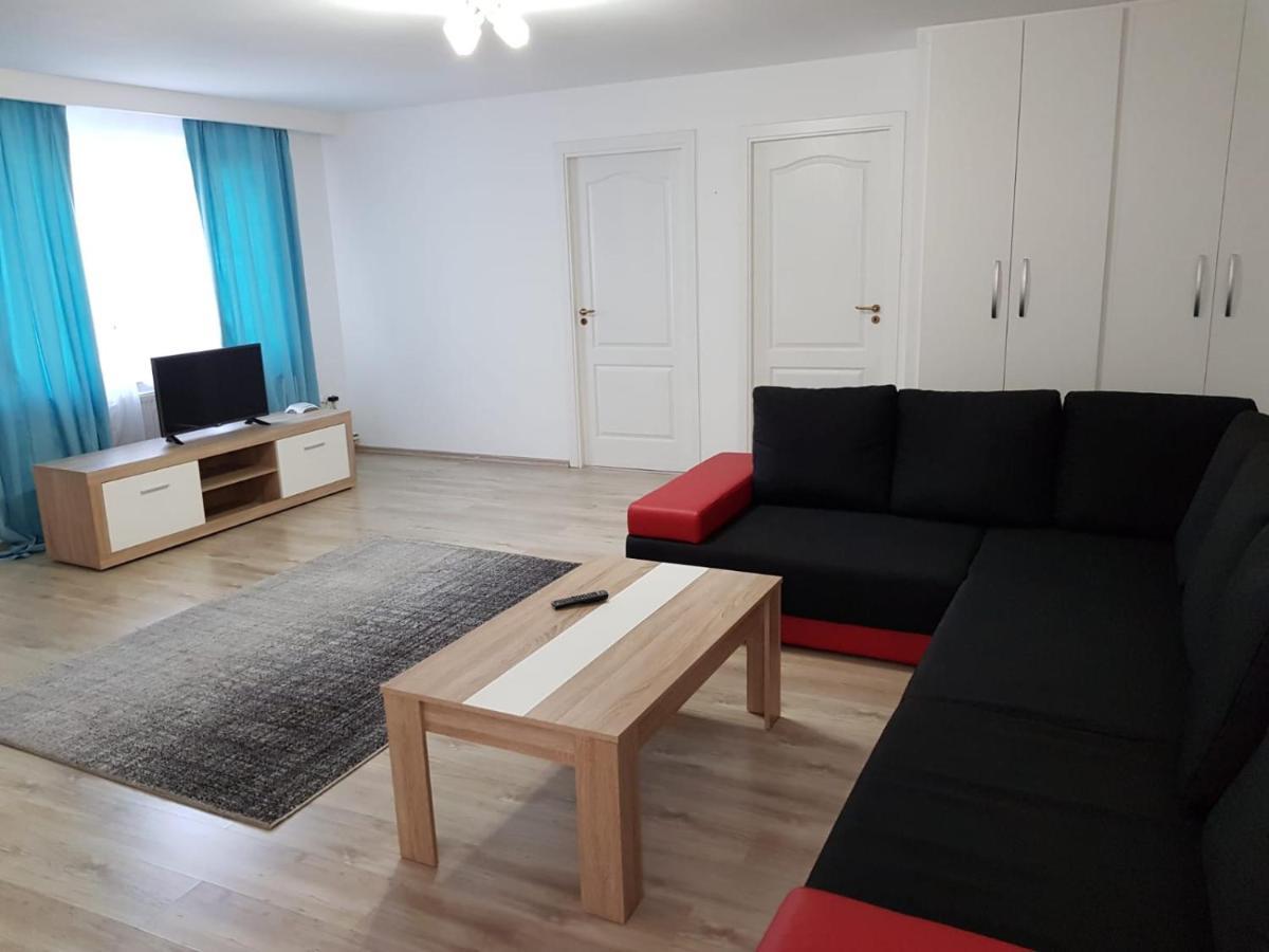 Apartament 8 Central Targu-Mures Bagian luar foto