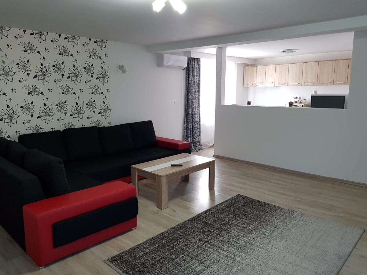 Apartament 8 Central Targu-Mures Bagian luar foto