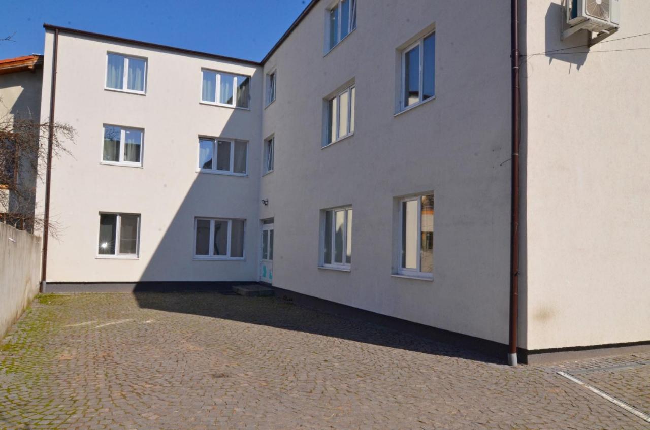 Apartament 8 Central Targu-Mures Bagian luar foto